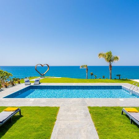 Villa Beach Heaven โพมอส ภายนอก รูปภาพ