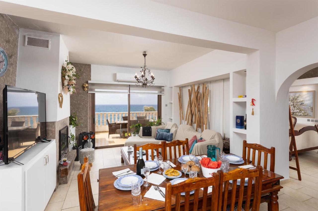 Villa Beach Heaven โพมอส ภายนอก รูปภาพ