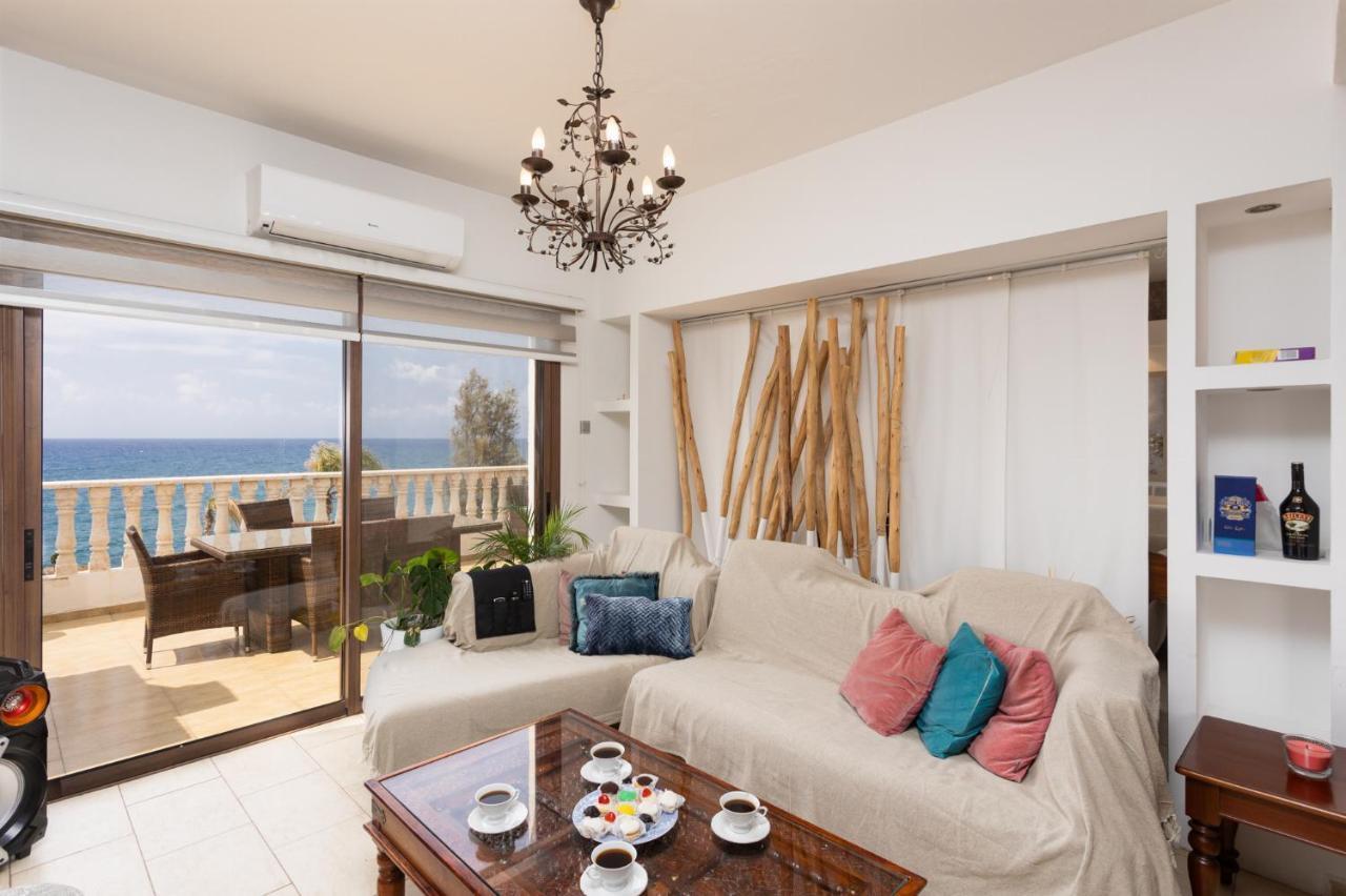 Villa Beach Heaven โพมอส ภายนอก รูปภาพ