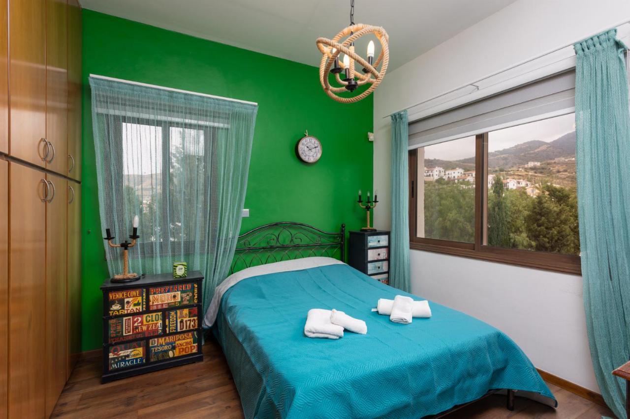 Villa Beach Heaven โพมอส ภายนอก รูปภาพ