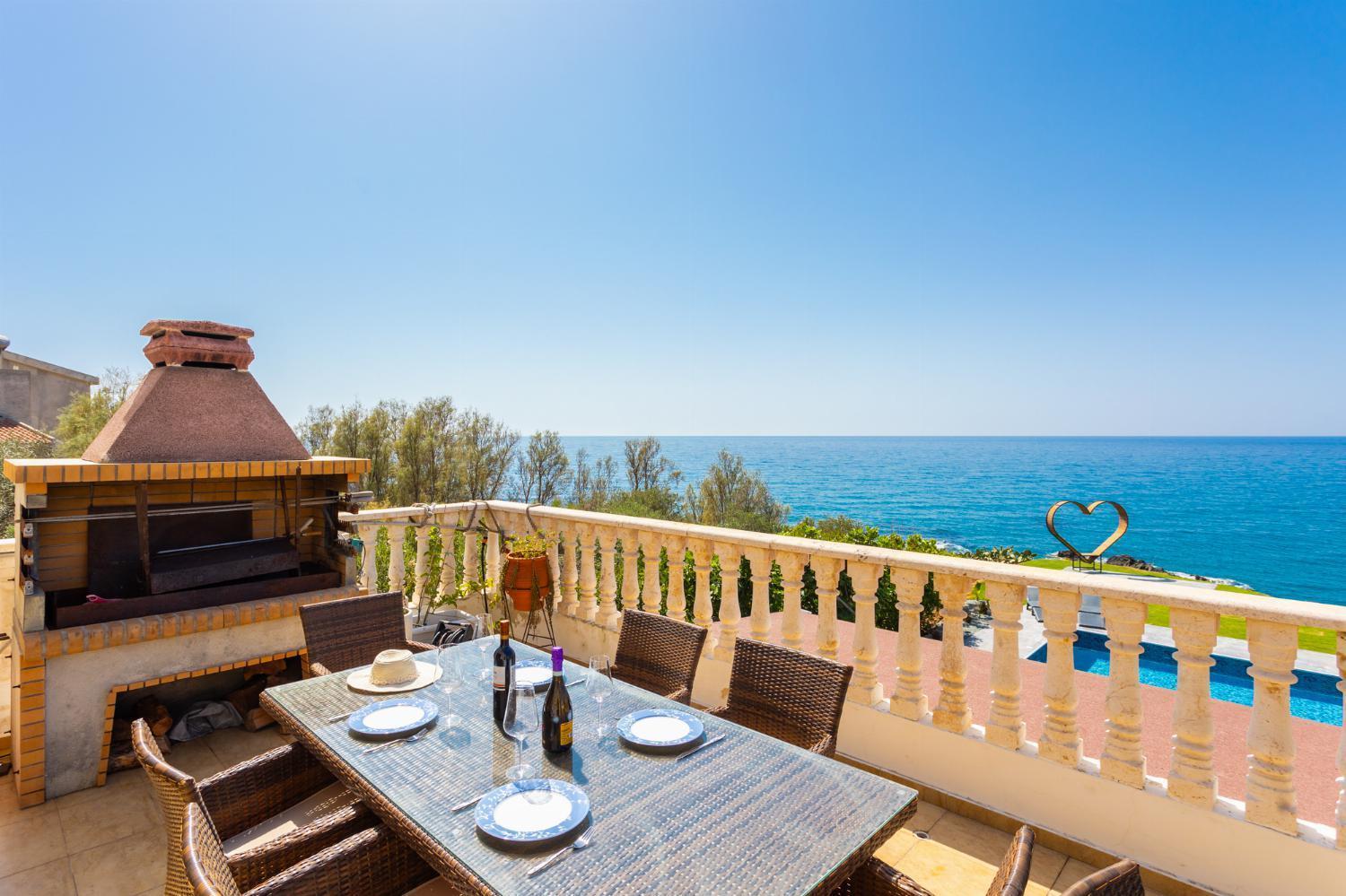 Villa Beach Heaven โพมอส ภายนอก รูปภาพ