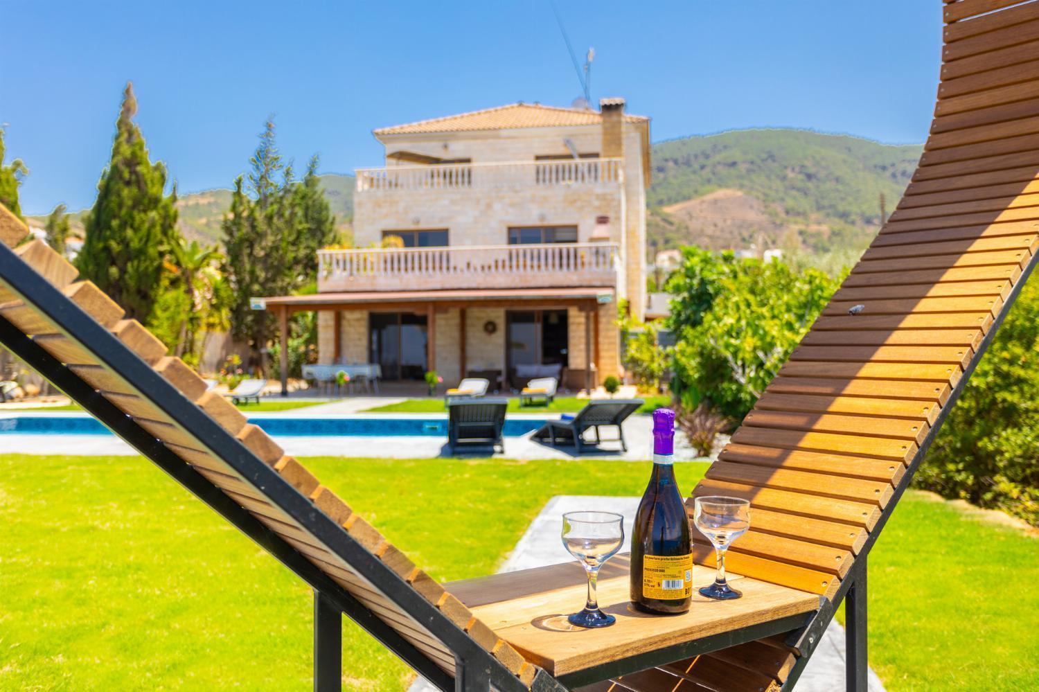Villa Beach Heaven โพมอส ภายนอก รูปภาพ