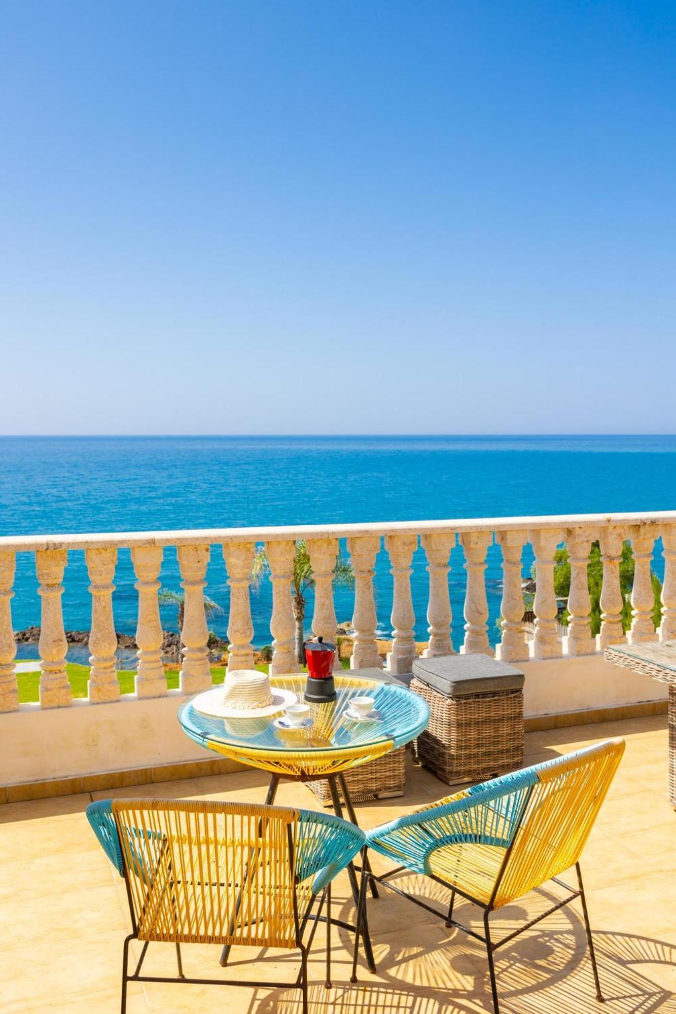 Villa Beach Heaven โพมอส ภายนอก รูปภาพ